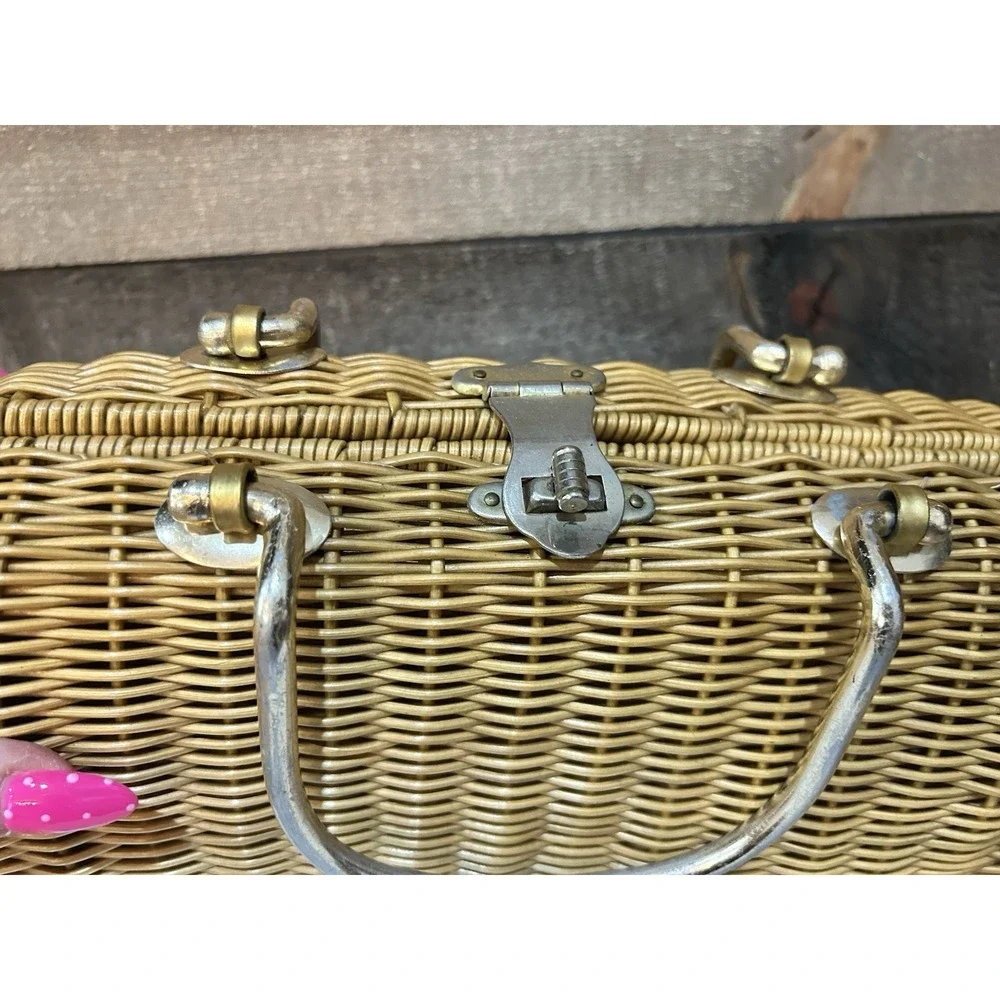 Vintage 50s 60s Coated Wicker Handbag purse Gold‎ Handles